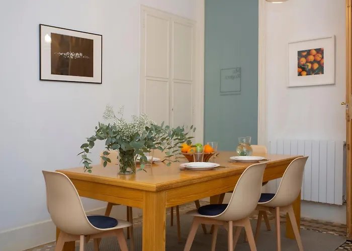 Singularstays Ms Rogers Apartman