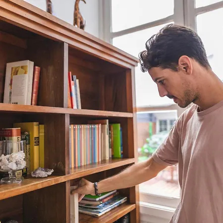 Singularstays Ms Rogers